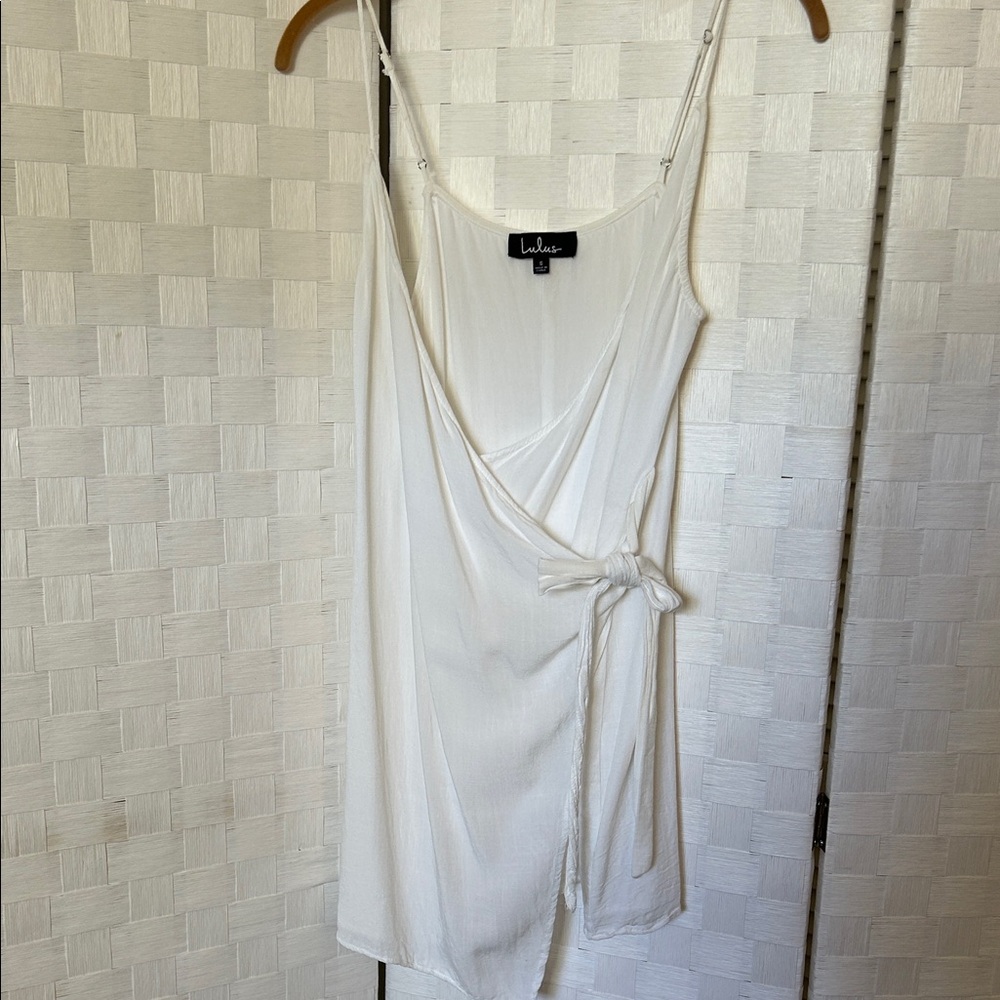 Lulu's white wrap V-Neck Dress